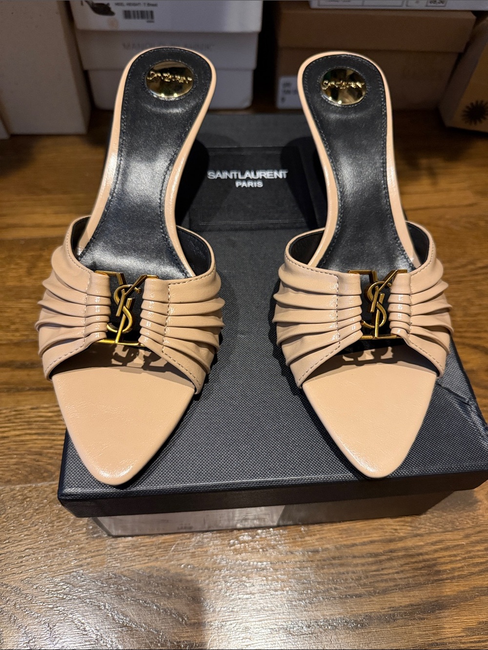 Leather sandal